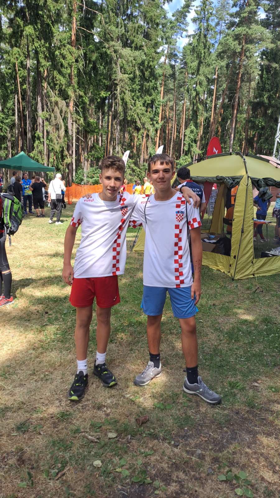 IMG 83fa6c953350fce20676ddfdc3ea997b V